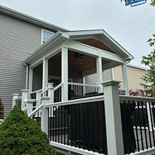 Professional-House-Washing-Driveway-Cleaning-Deck-Washing-in-Valparaiso-Indiana 5